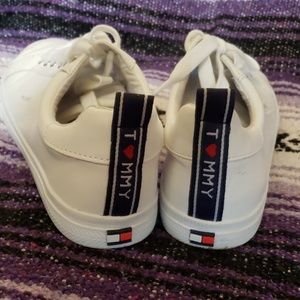 tommy hilfiger women's lelita sneaker